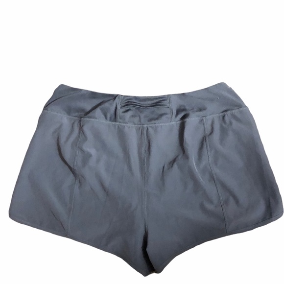 Reebok grey running shorts XL - Picture 2 of 3